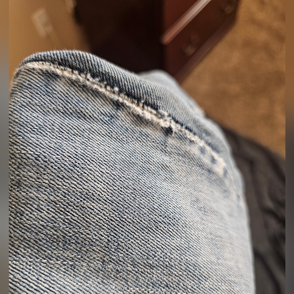 Curvy High Rise Jeans - Picture 5 of 5